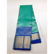 kanjivaram peacock blue contrast